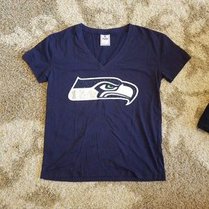 VS PINK Seahawks T size XS